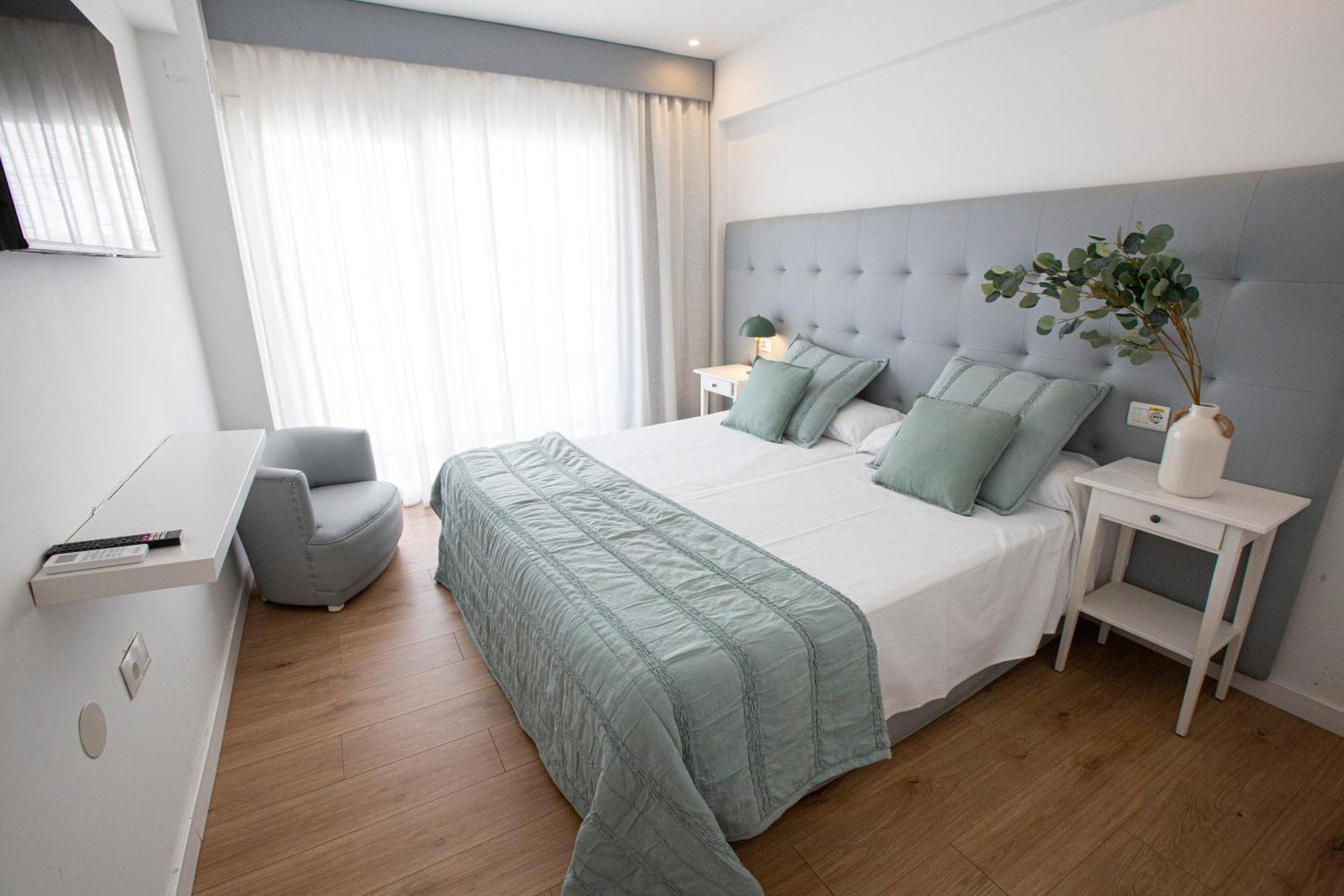Fleming Playa Poniente Hotel Benidorm Bagian luar foto